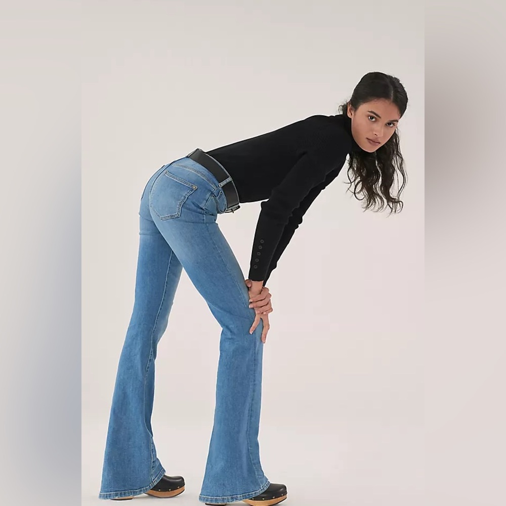 Anthropologie Pilcro “The Icon Flare Jeans”